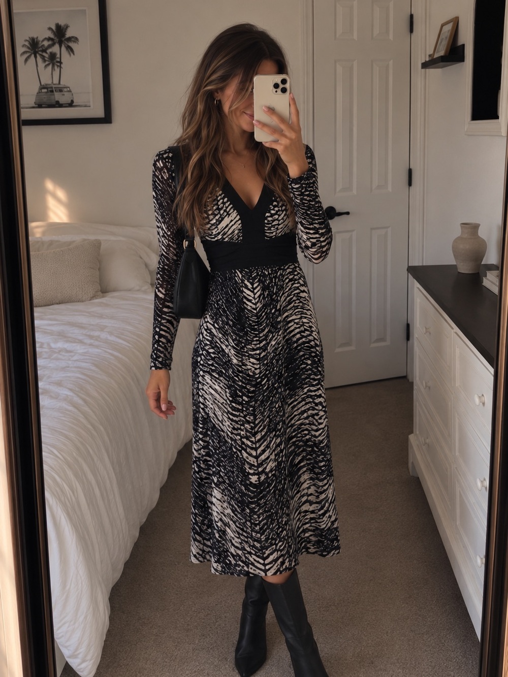 BCBGMaxAzria Black & White Long Sleeve V-Neck Dress Y2K XS